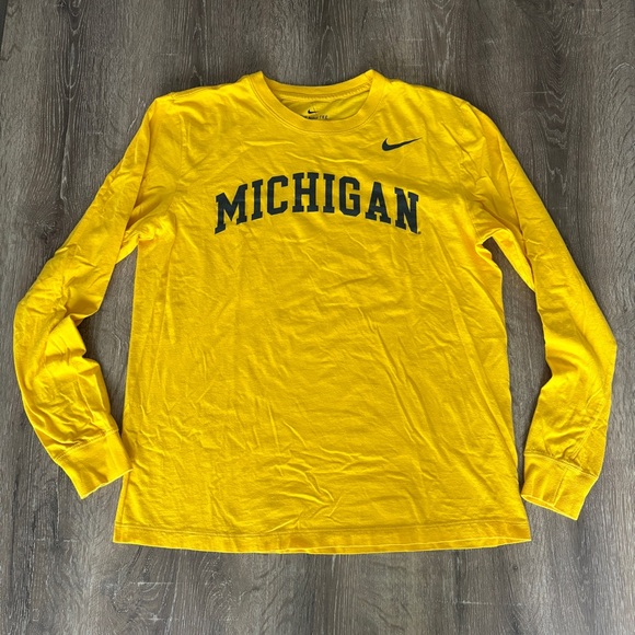 Nike Michigan Wolverines Long Sleeve Yellow Tee - Picture 1 of 10